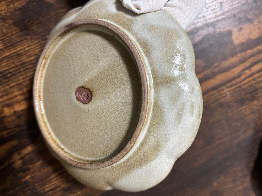 陶器　橋吉(たちきち)2枚 金箔と銀箔をあしらった 上品でレアーな皿