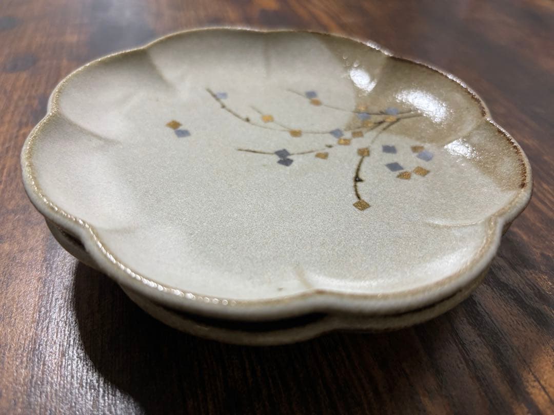 陶器　橋吉(たちきち)2枚 金箔と銀箔をあしらった 上品でレアーな皿