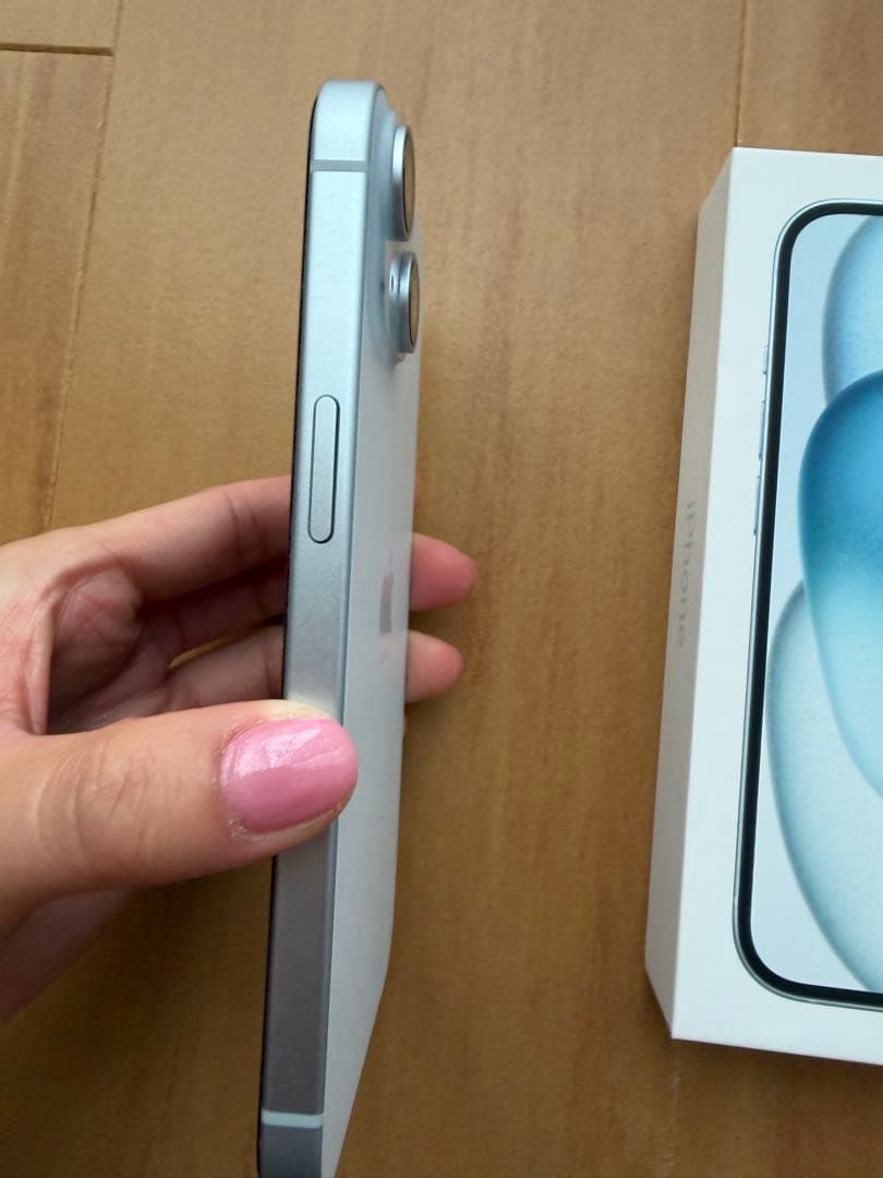 Apple iPhone 15 ブルー 本体　SIMフリー