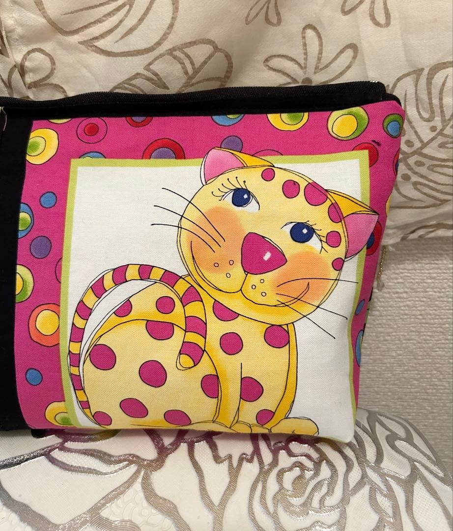 «802»大きめポーチ*ロラライハリスネコちゃん*笑顔Cats*ペンケース仕切り