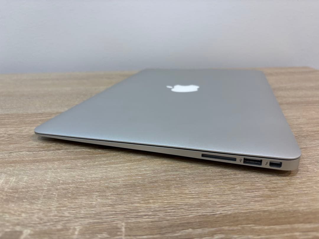 【箱あり】 Mac Book Air （13インチ，Early 2014）