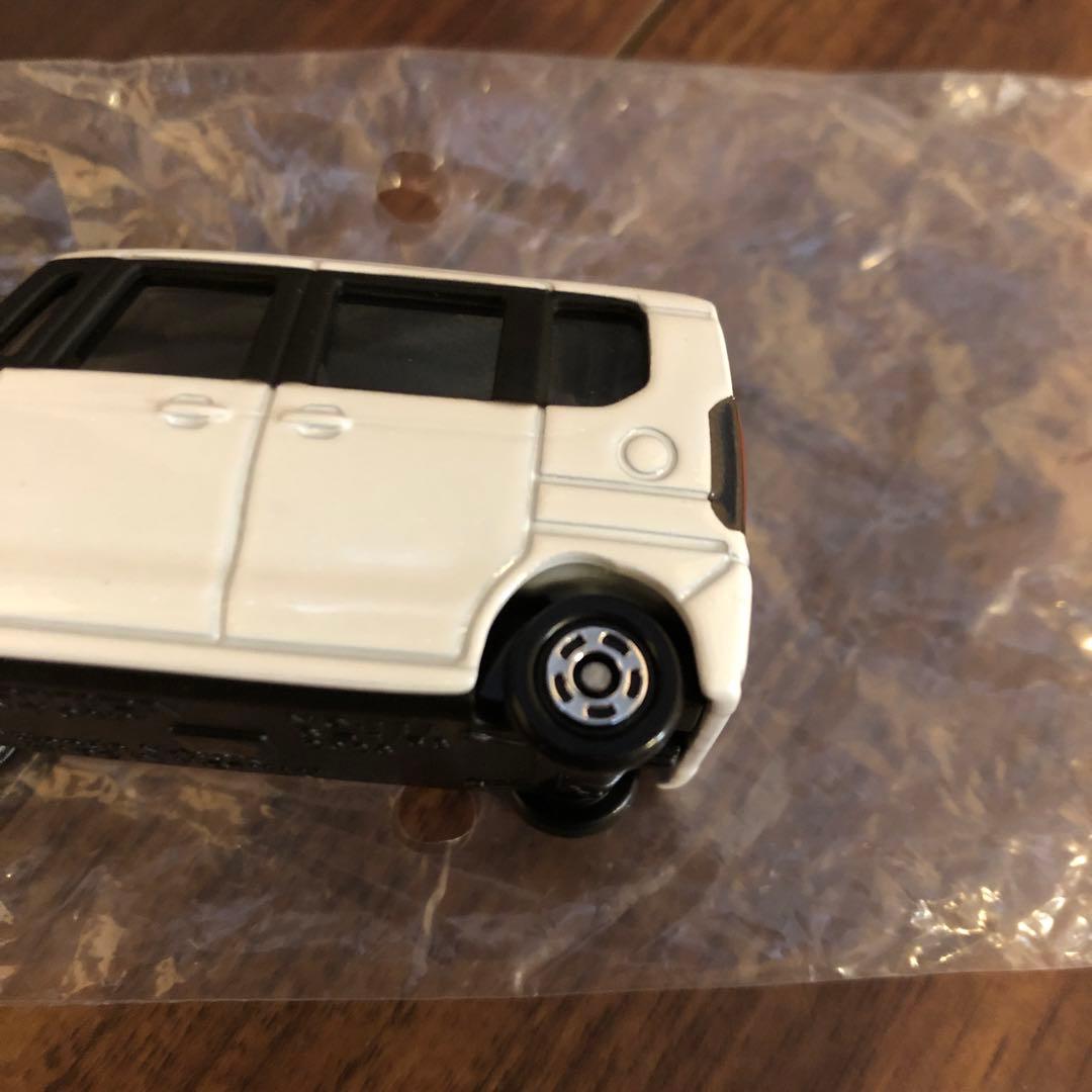 トミカN-BOX（製造ミス）