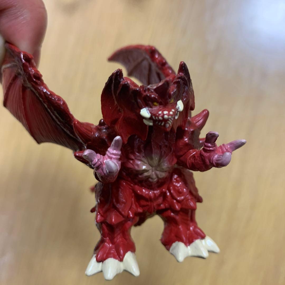 デストロイアソフビ3体