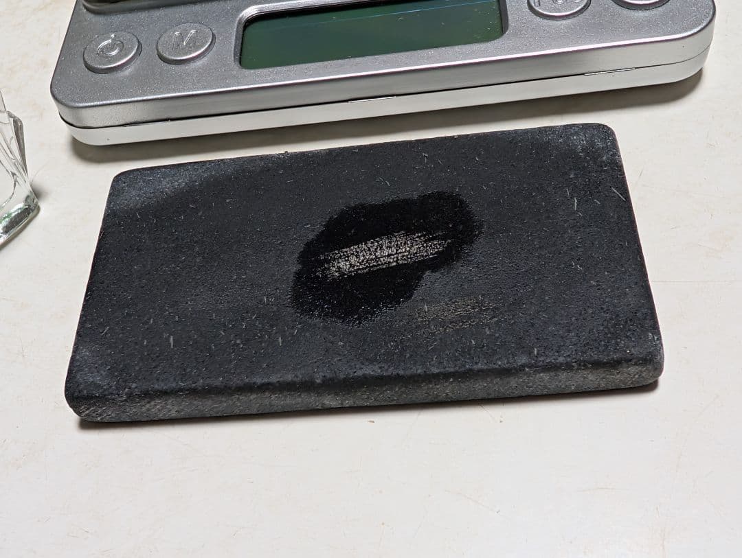 プラチナpt900 ボタンとダイヤモンド
