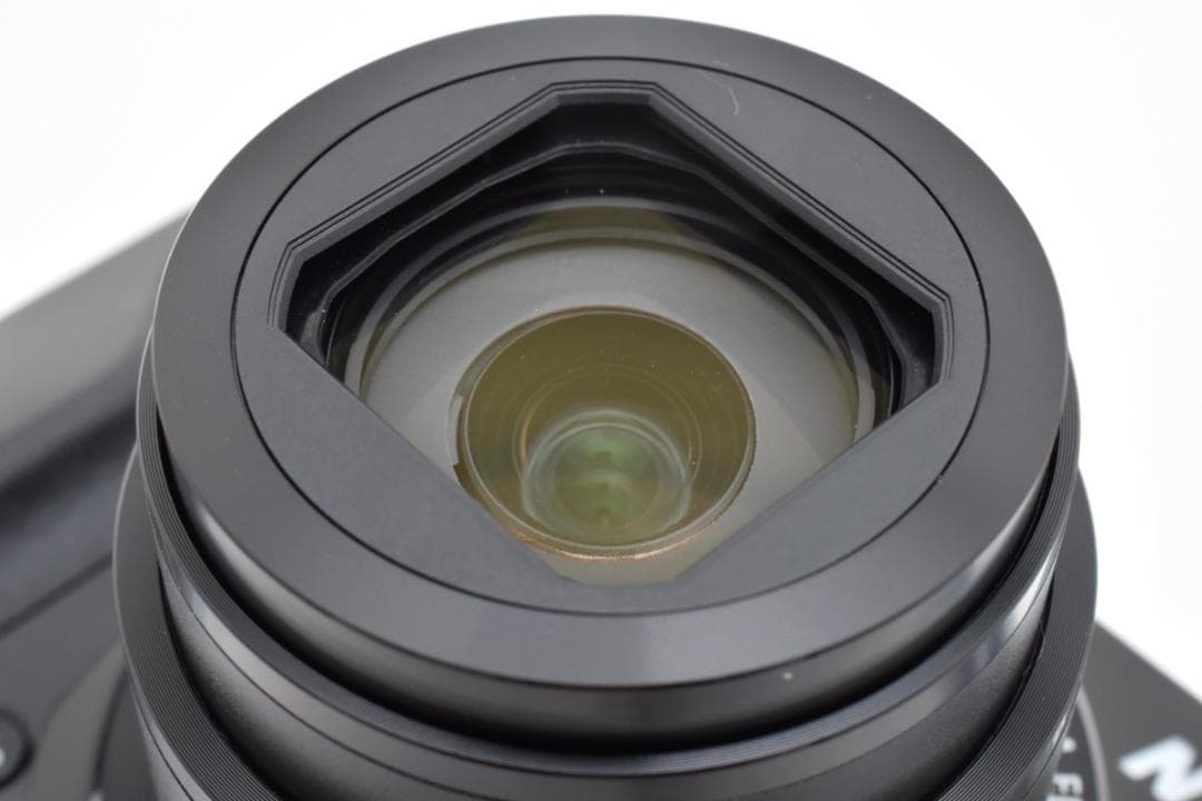 Nikon coolpix a1000 ニコン コンデジ