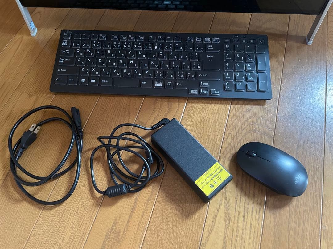 富士通ESPRIMO FH77/C2（FMVF77C2B）一体型デスクトップPC