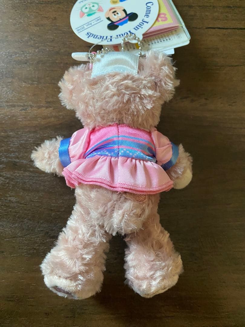 ディズニー　シェリーメイ　ぬいぐるみバッチ