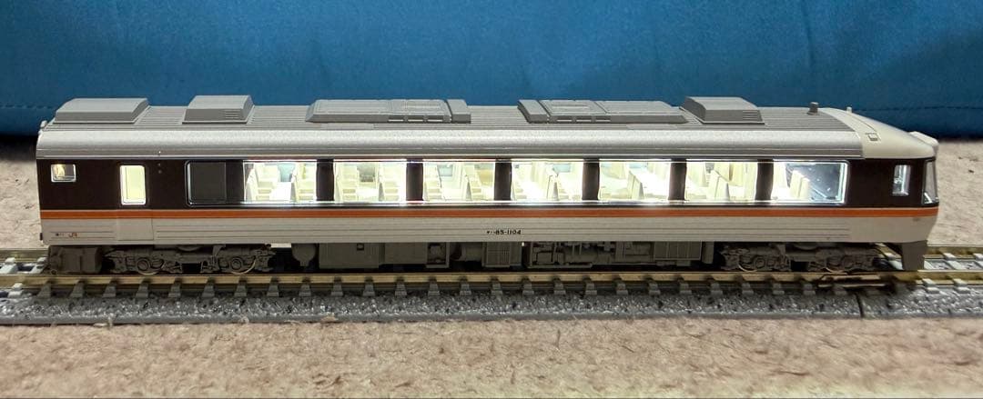 カトー 10-1404 キハ85系ワイドビューひだ・南紀 基本室内灯おまけ1両付