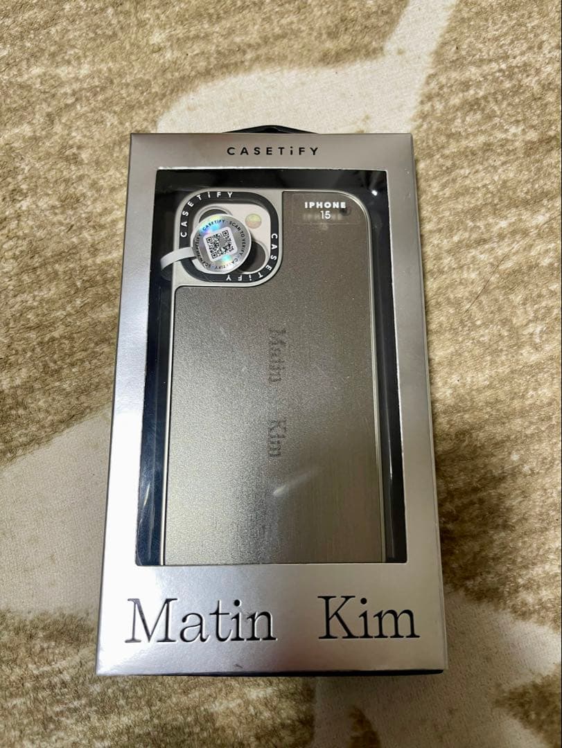 タグ付き　CASETIFY Matin Kim スマホケース　iPhone15
