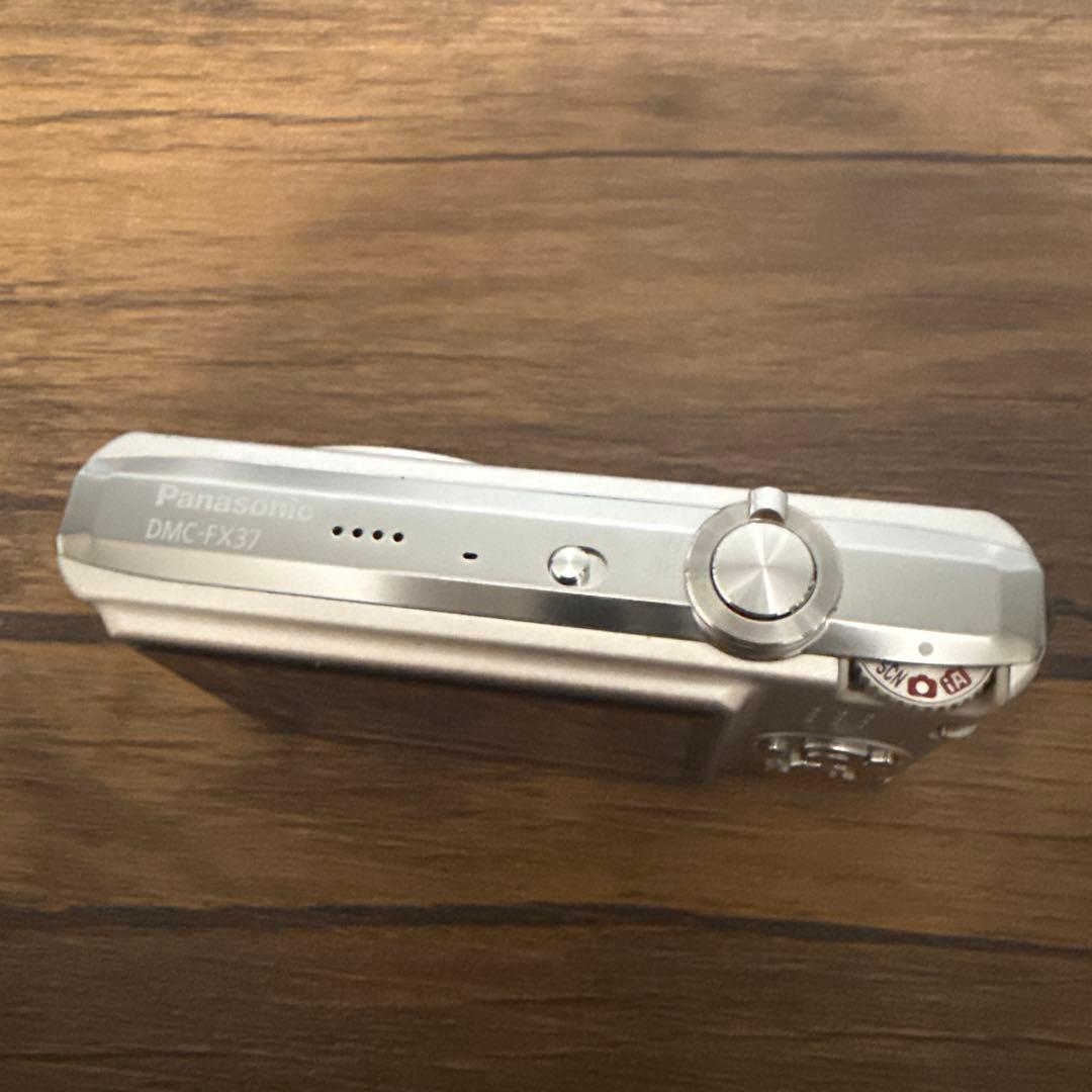 LUMIX 10MEGA PIXELS FX37 デジタルカメラ