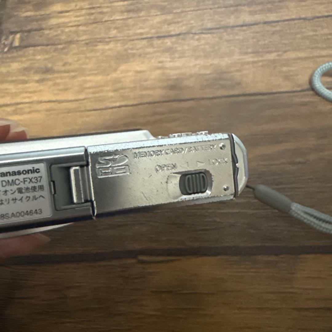 LUMIX 10MEGA PIXELS FX37 デジタルカメラ