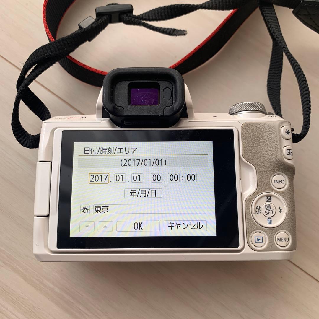 Canon EOS Kiss M デジタルカメラ 本体のみ