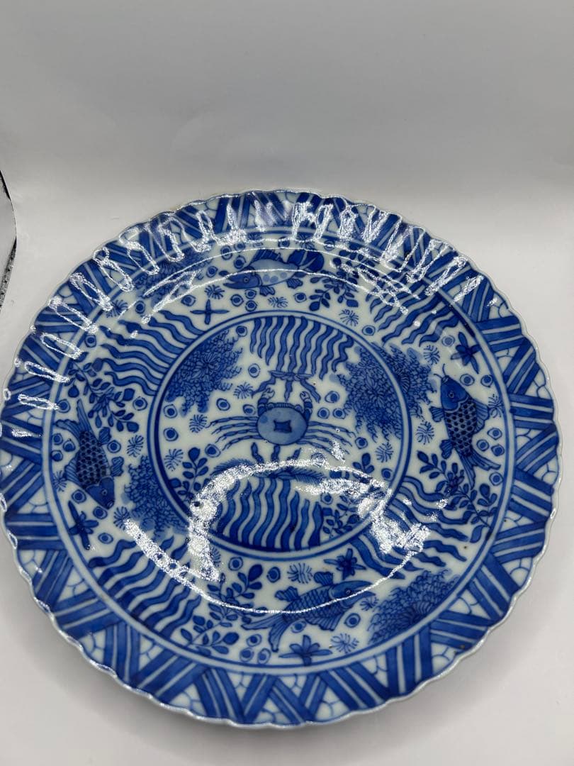 【ビンテージ】中国 染付 魚藻文 輪花皿 直径19cm 康熙年製 銘 骨董 青花