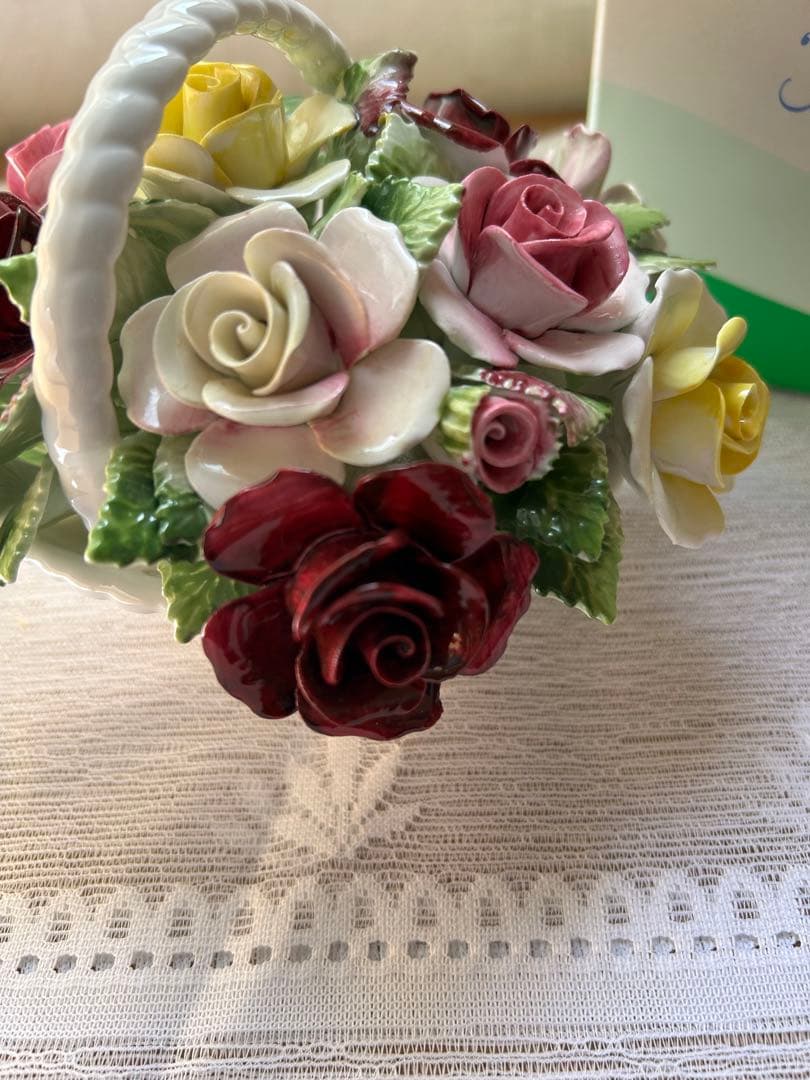 新品⭐︎ロイヤルドルトン バラの陶花 バスケット 花かご
