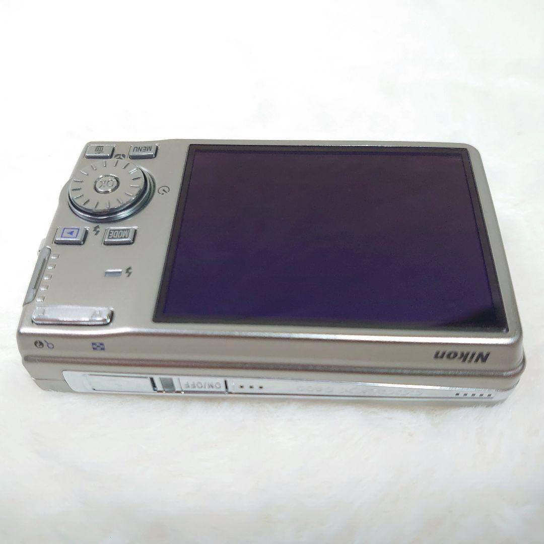 ✨美品✨Nikon ニコン COOLPIX S600 シルバー 稼働品 コンデジ