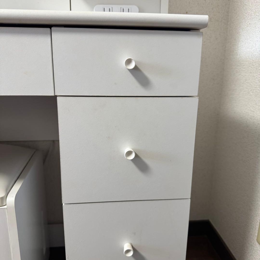 三面鏡ドレッサー