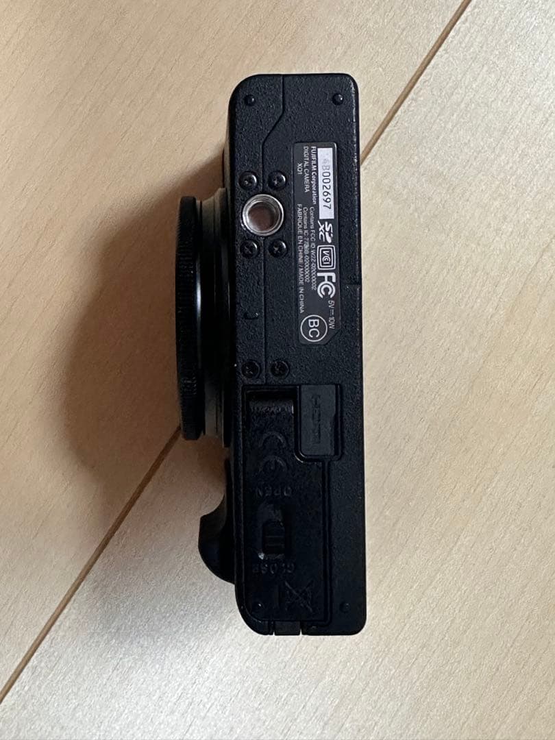 デジタルカメラ Fujifilm XQ1