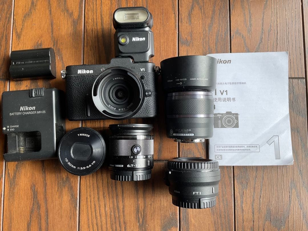 NIKON１　V1 交換レンズ4本　CFアダプター　ストロボ付き　新品同様
