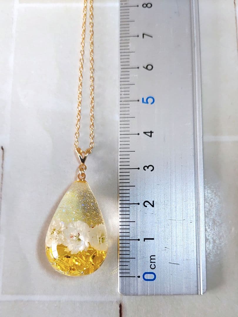 レジンネックレス　アクセサリー　ハンドメイド　スワロ入り☆
