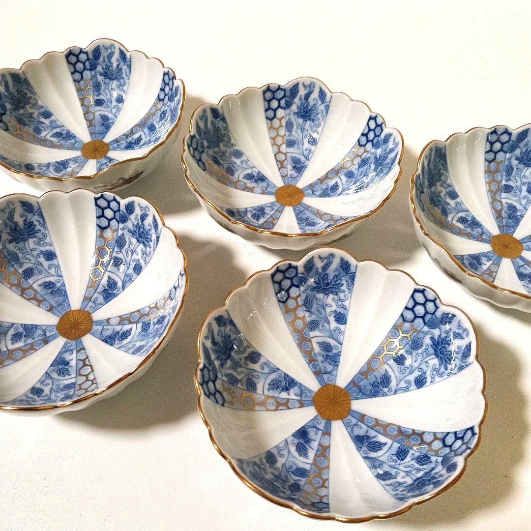 美品 有田焼 西山窯 古伊万里 金彩 染付亀甲唐草文 菊割小皿5枚 銘々皿