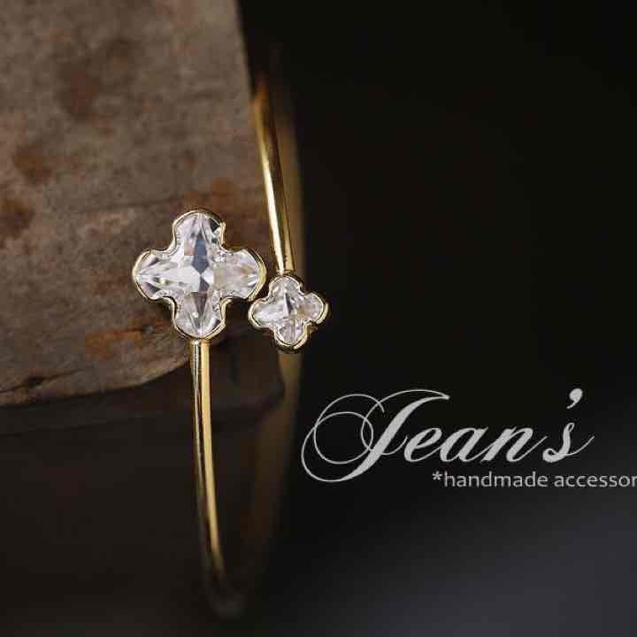 【ささいな幸せ】四つ葉ハンドメイドブレスレット