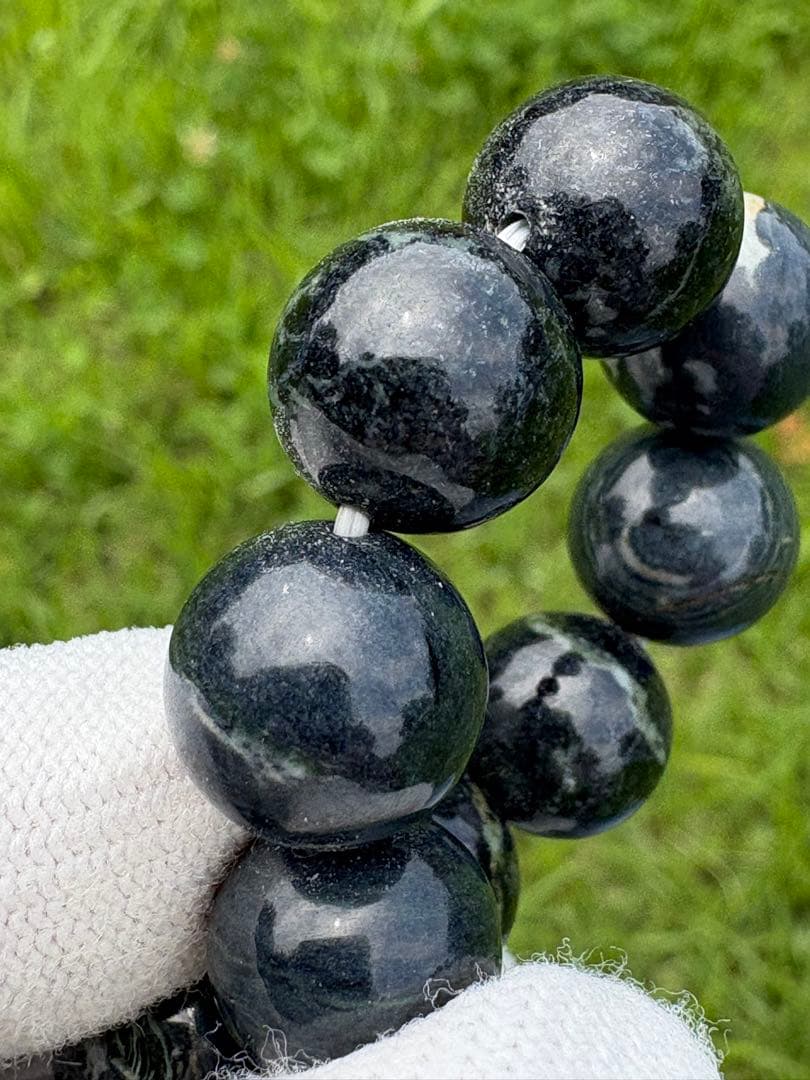 【匿名発送】希少 神居古潭（紺）ブレスレット