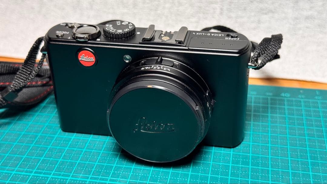 ライカ LEICA D-LUX4 デジタルカメラ レザーケース付