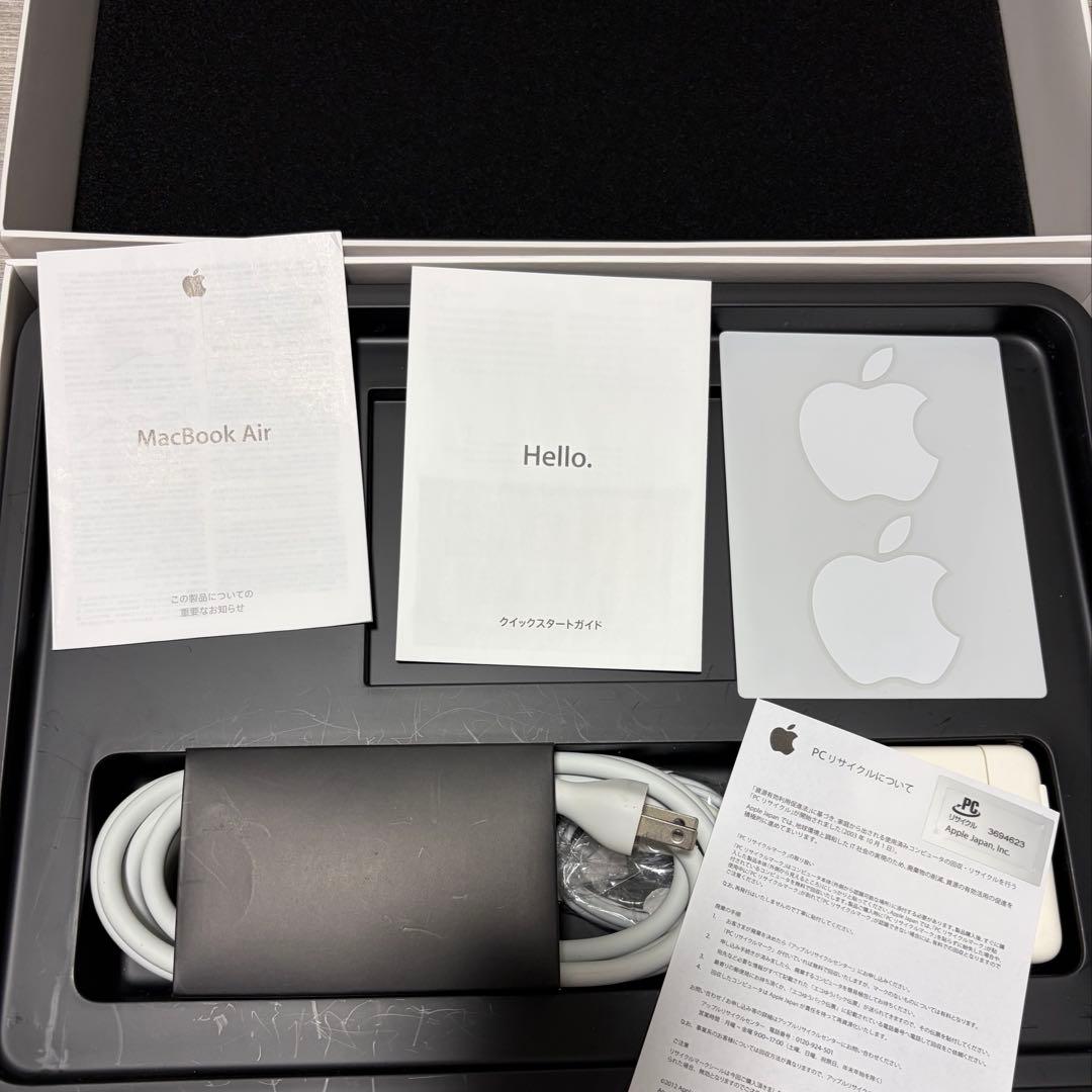 Apple MacBook Air (Mid 2017) 本体 専用箱付属品有り