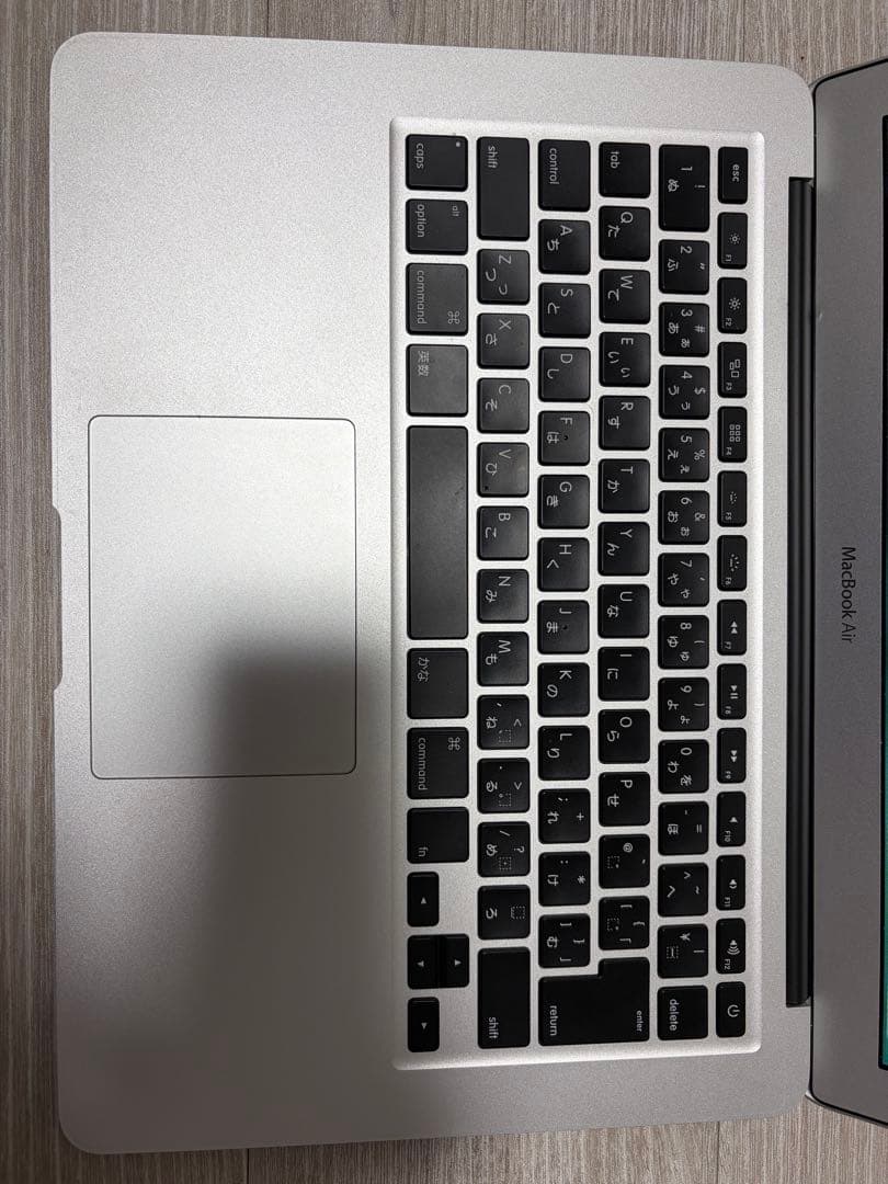 Apple MacBook Air (Mid 2017) 本体 専用箱付属品有り
