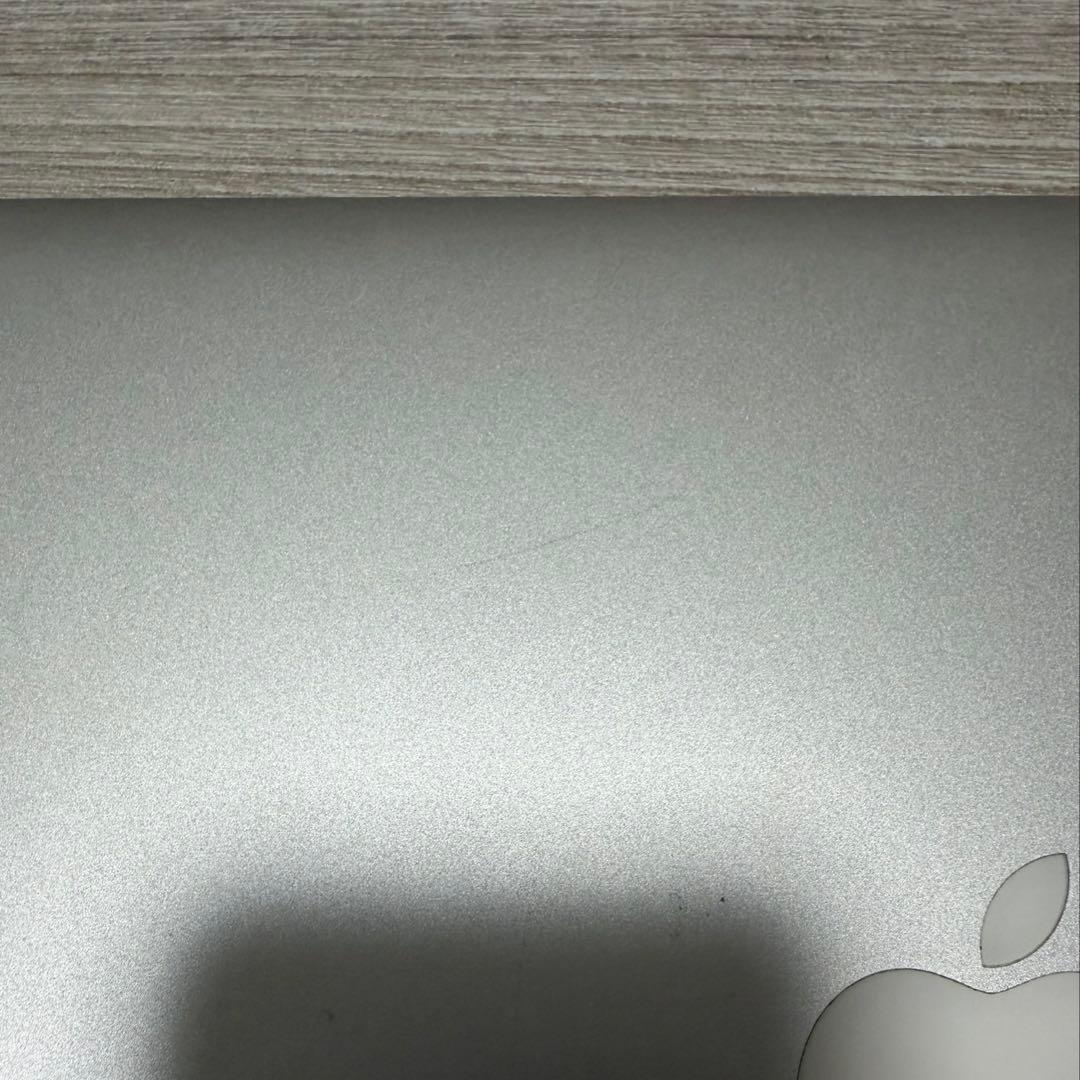 Apple MacBook Air (Mid 2017) 本体 専用箱付属品有り