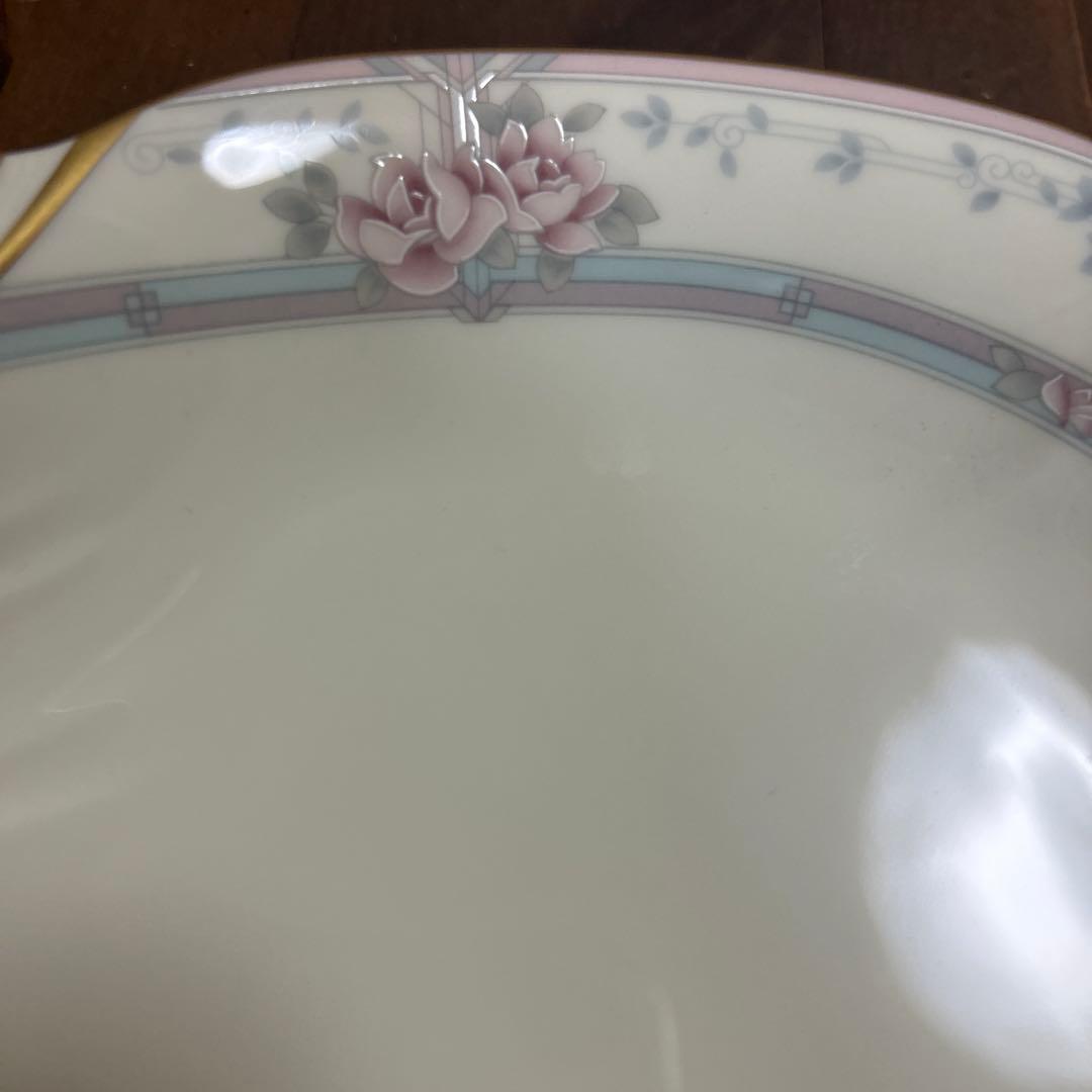 ノリタケ バリモア シェルディッシュ　金彩　花柄　2種