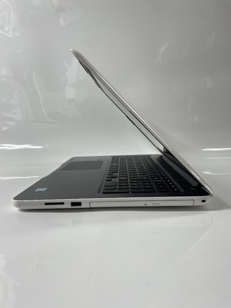 Dell inspiron 5000 P66F 7世代i5/256GB/12GB