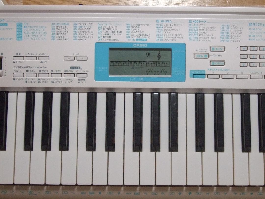 CASIO LK-128 電子ピアノ・キーボード ルーチェ 光ナビ 送料込み