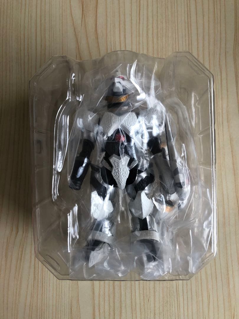 ギャラクトロン　フィギュアーツ