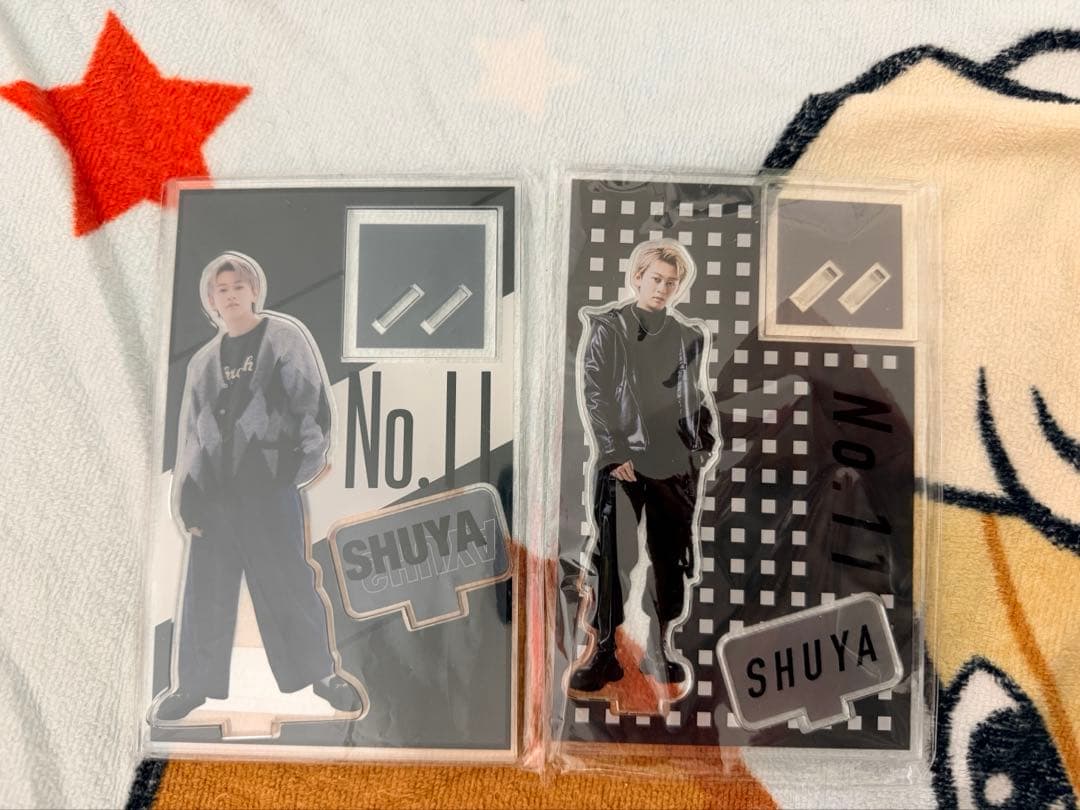 シューヤ アクスタ (新世界、B9)