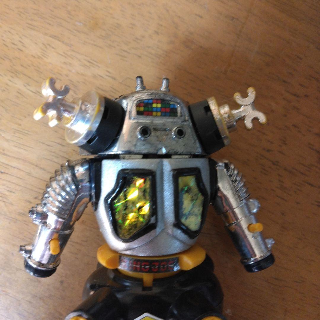 超合金キングジョー　 高さは13cmくらい。