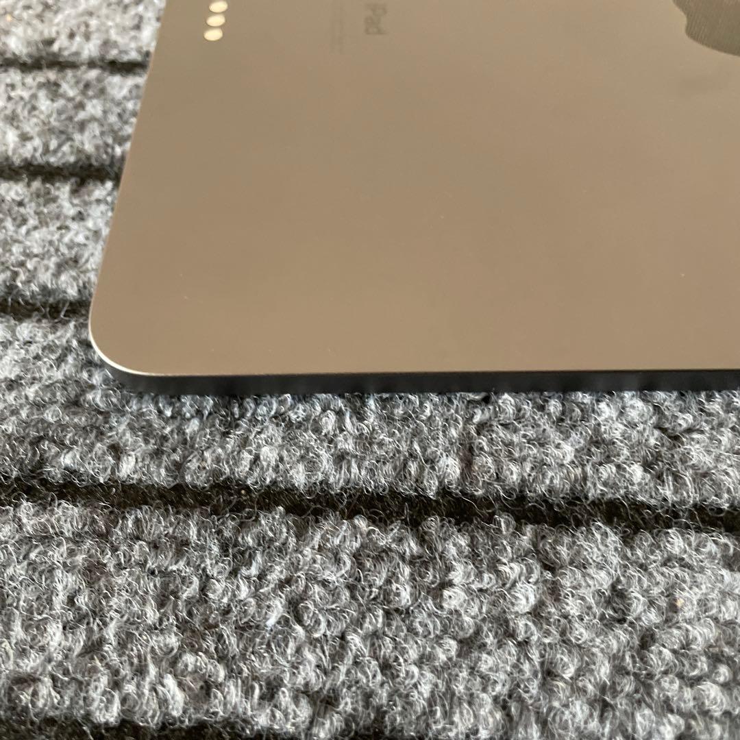 66 iPad Pro 11インチ 3世代 M1チップ 128GB グレイ