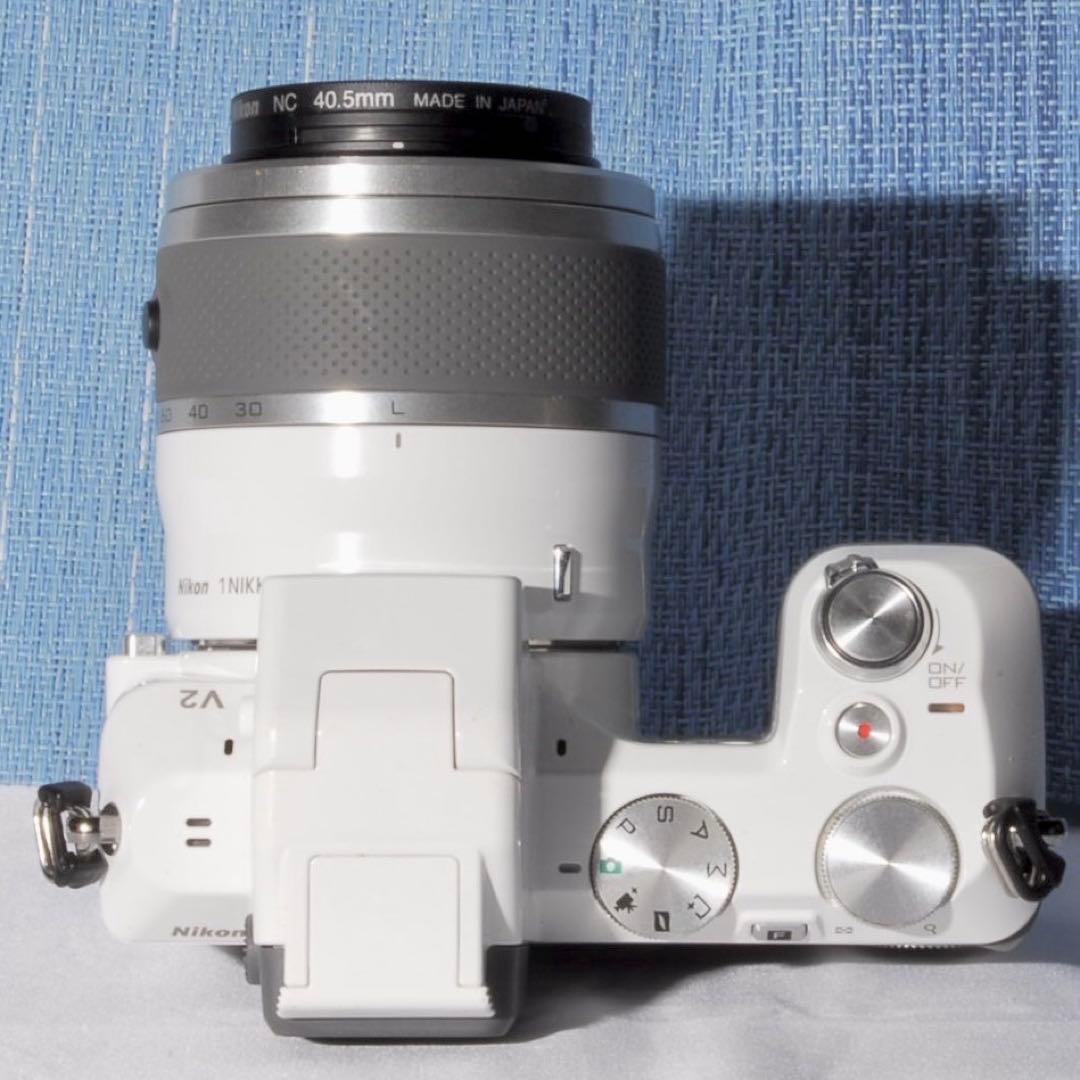 ♥️描写力抜群♥️ニコン Nikon 1 V2 標準レンズセット 32GBカード