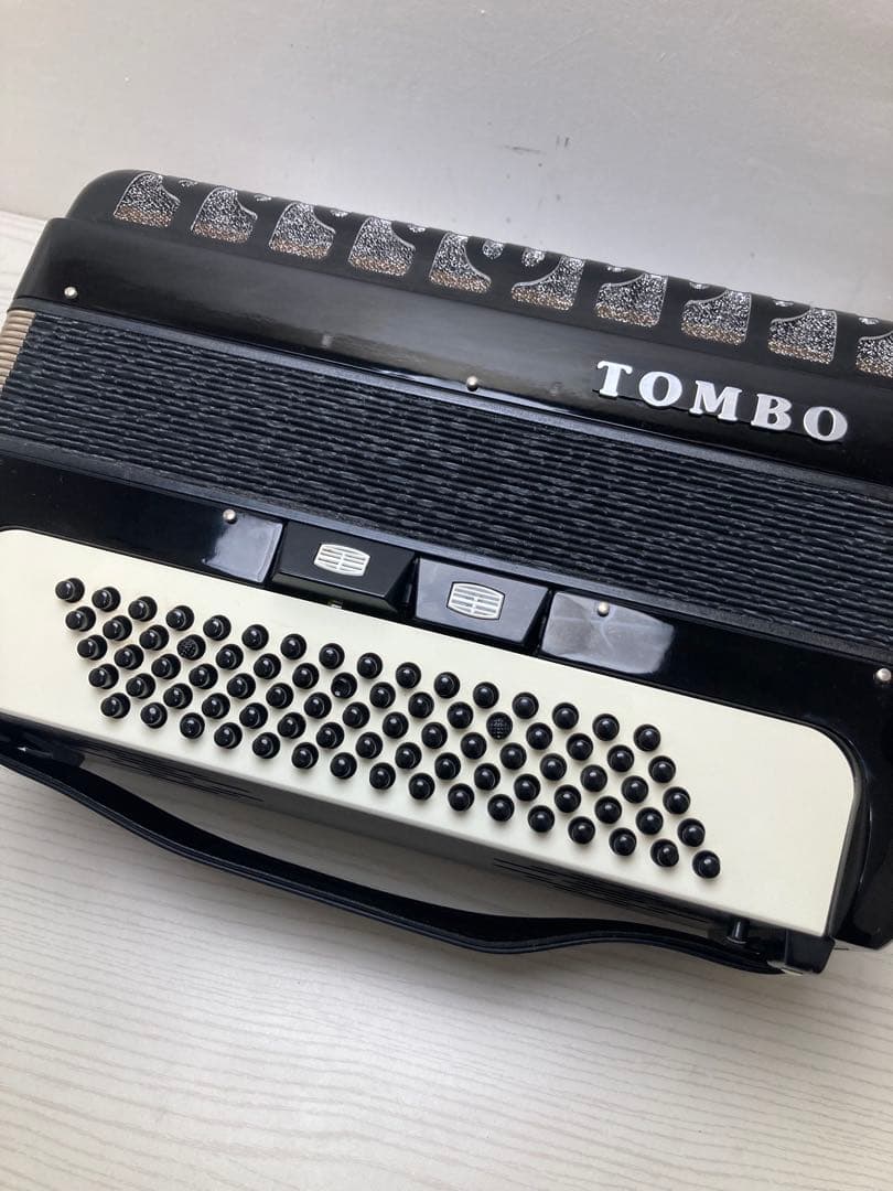 TOMBO アコーディオン　J-80 34鍵　80ベース　ハードケース付き