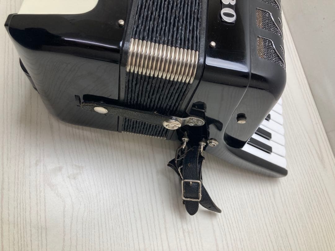 TOMBO アコーディオン　J-80 34鍵　80ベース　ハードケース付き