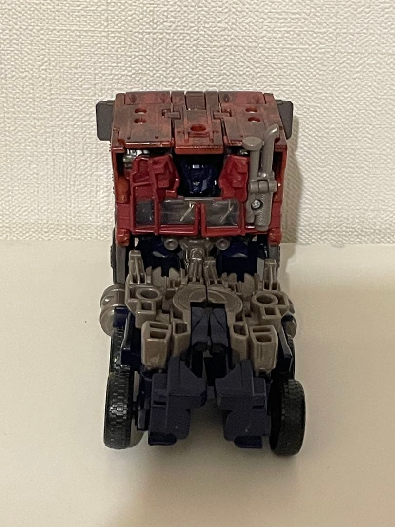 はたりゅー様　TAKARA TOMY OPTIMUS PRIME MB-01