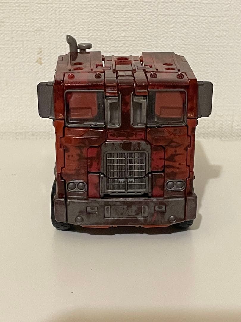 はたりゅー様　TAKARA TOMY OPTIMUS PRIME MB-01