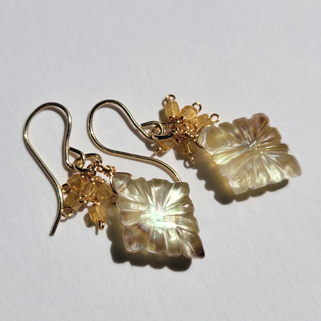 イエローシェル クリスタル ロゼンジピアス