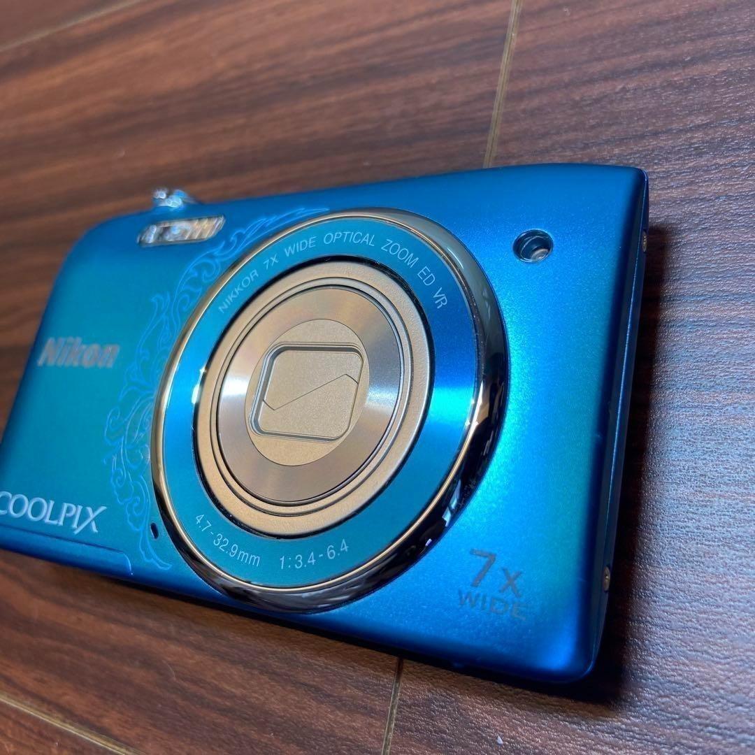 Nikon coolpix S3500 デジカメ ほぼ新品 3335