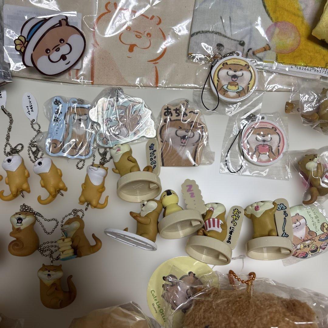 可愛い嘘のカワウソ ポーチ バッグ 非売品 トラベル バッジ 原画展 まとめ売り