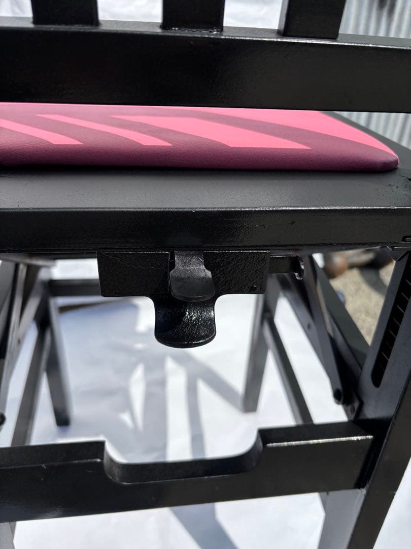 きれい背もたれ付ピアノ椅子　可愛いピンク座面足部フェルト付き　春色