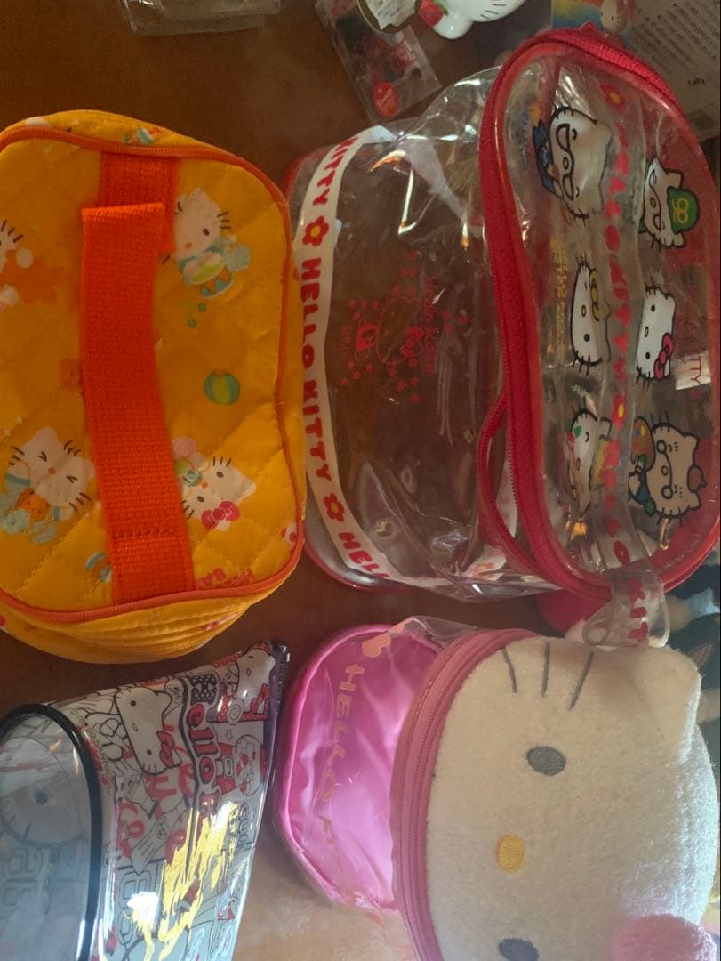 ハローキティ　まとめ売り　　マスコット　ポーチ