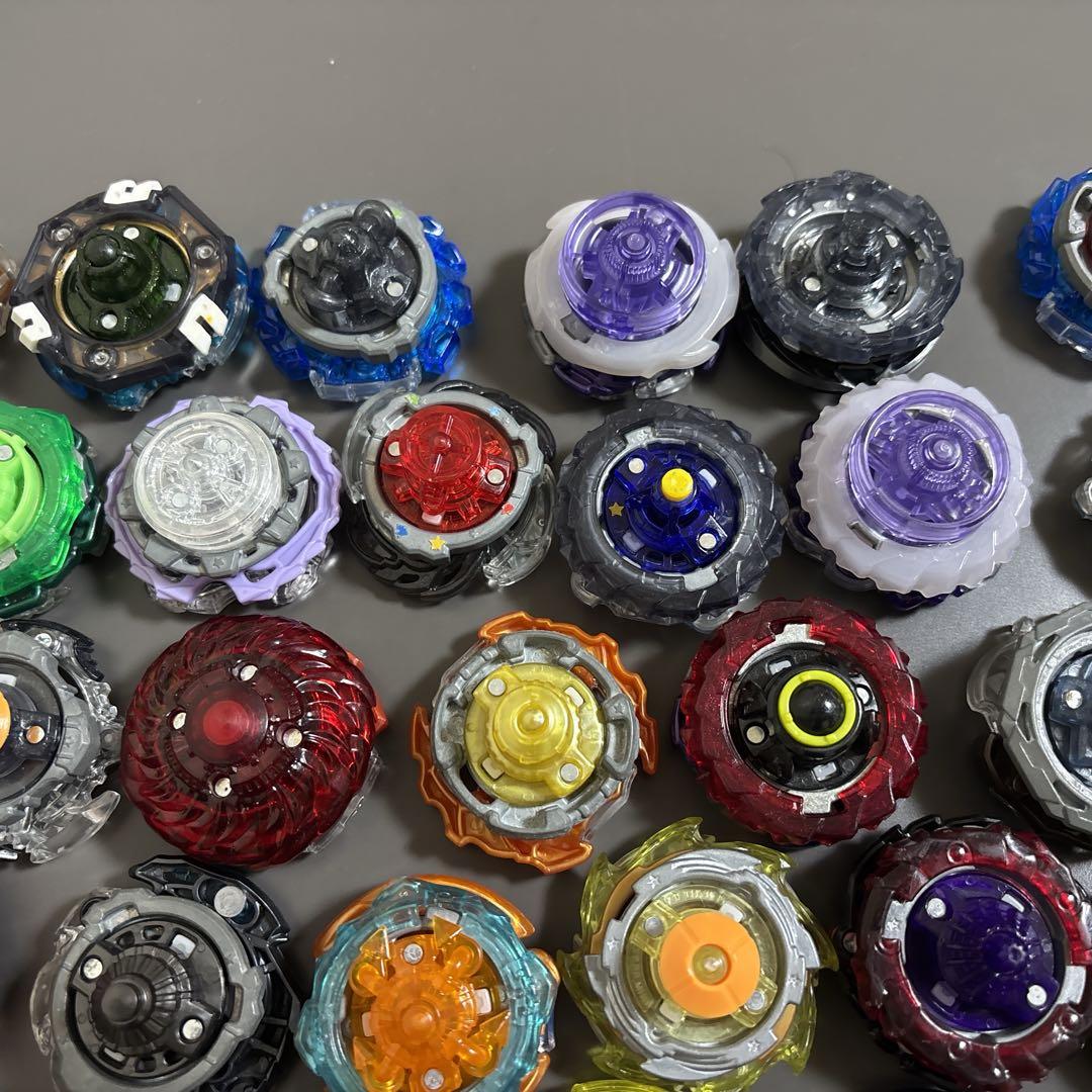 ベイブレードバースト　まとめ売り　81個セット　組み立て確認済み