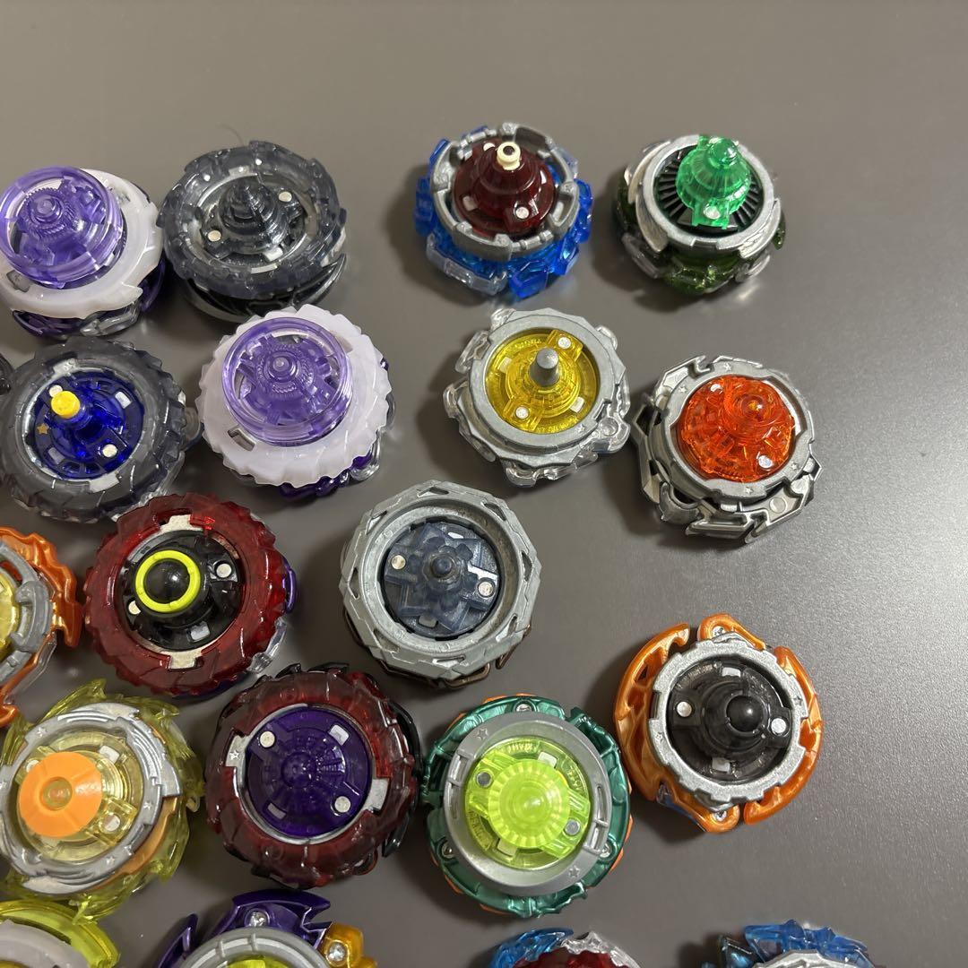 ベイブレードバースト　まとめ売り　81個セット　組み立て確認済み