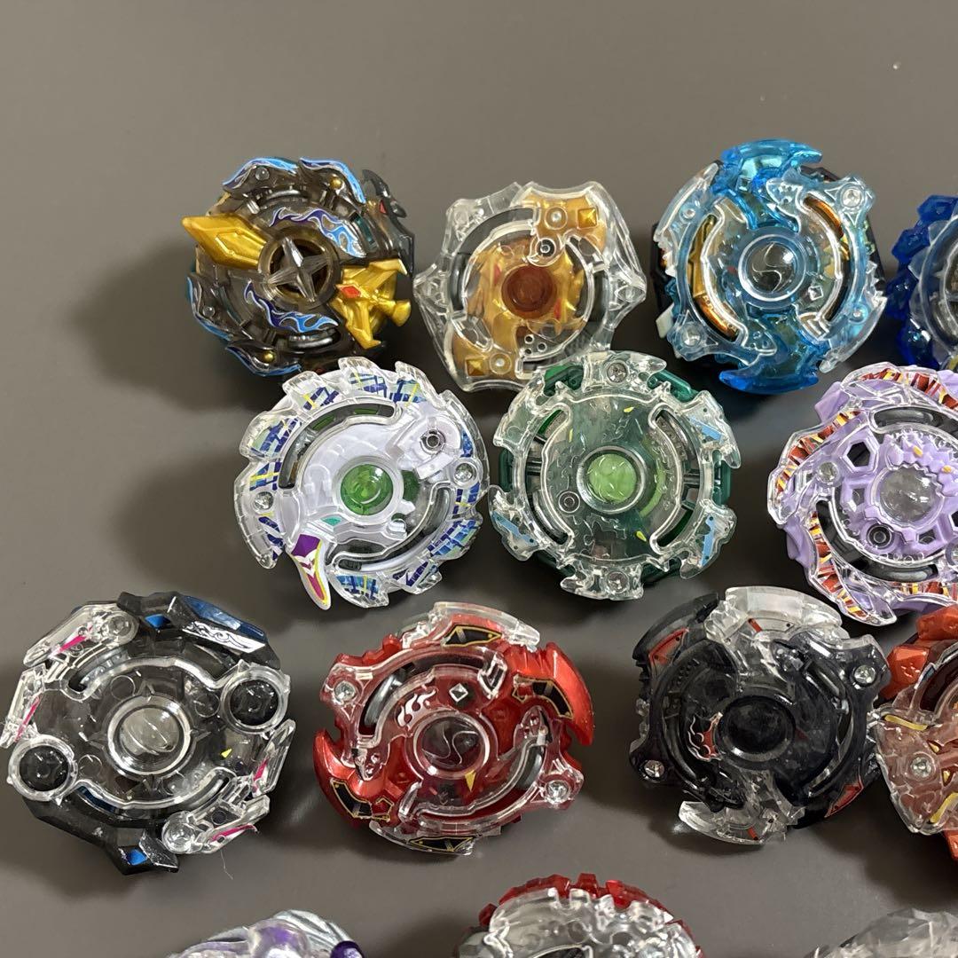 ベイブレードバースト　まとめ売り　81個セット　組み立て確認済み